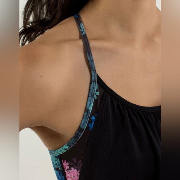 Lululemon No Limits Tank Size 4 - Picture 4 of 12